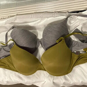 Victoria Secret | Bra bundle - 2 Bras - 34D & 34DD